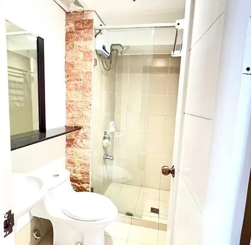 Apartment 2-br Unit In It Park